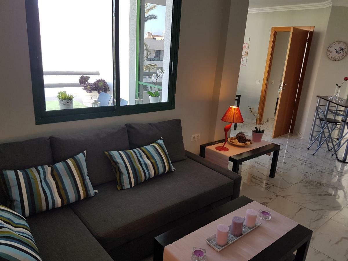 Apartment Casa Palmera Only 150 Meters To The Beach, Heated Pool, Wifi, Sat-Tv, Balcony With Poolview อาโรนา ภายนอก รูปภาพ